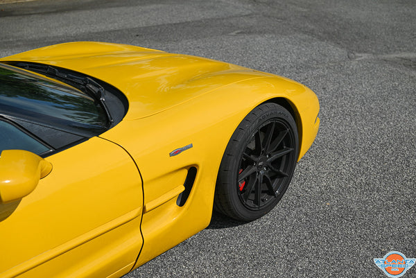 Corvette Z06: Fortune Auto Coilovers